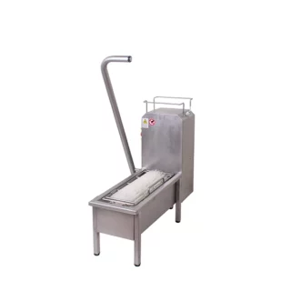 Compact automatic sole washer