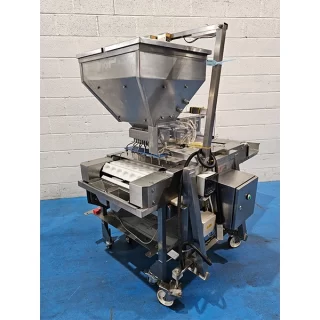 Twin Product Donut Injecting Line with Indexing Conveyor